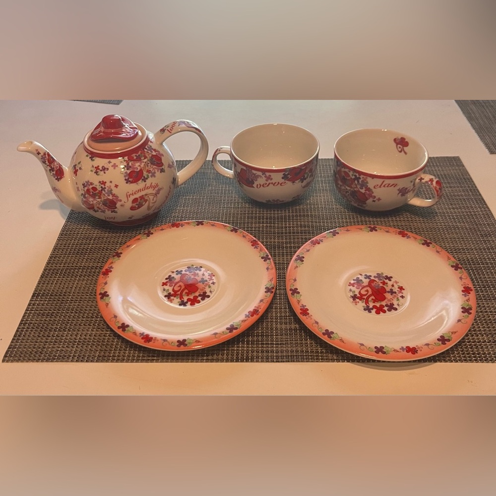 Vintage Teapot Set